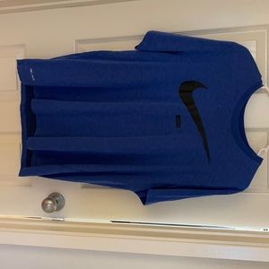 Nike T Shirt